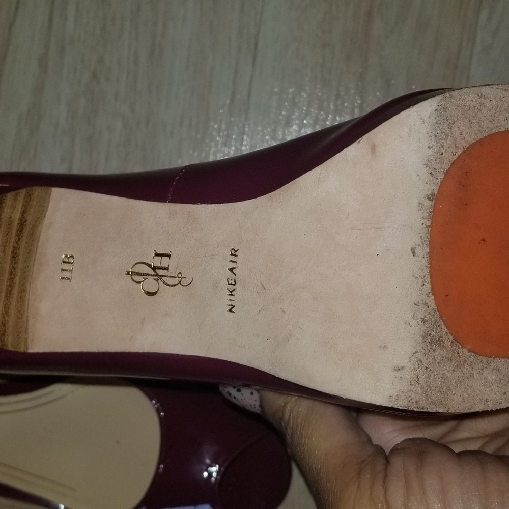Shoes - Picture 2 of 5